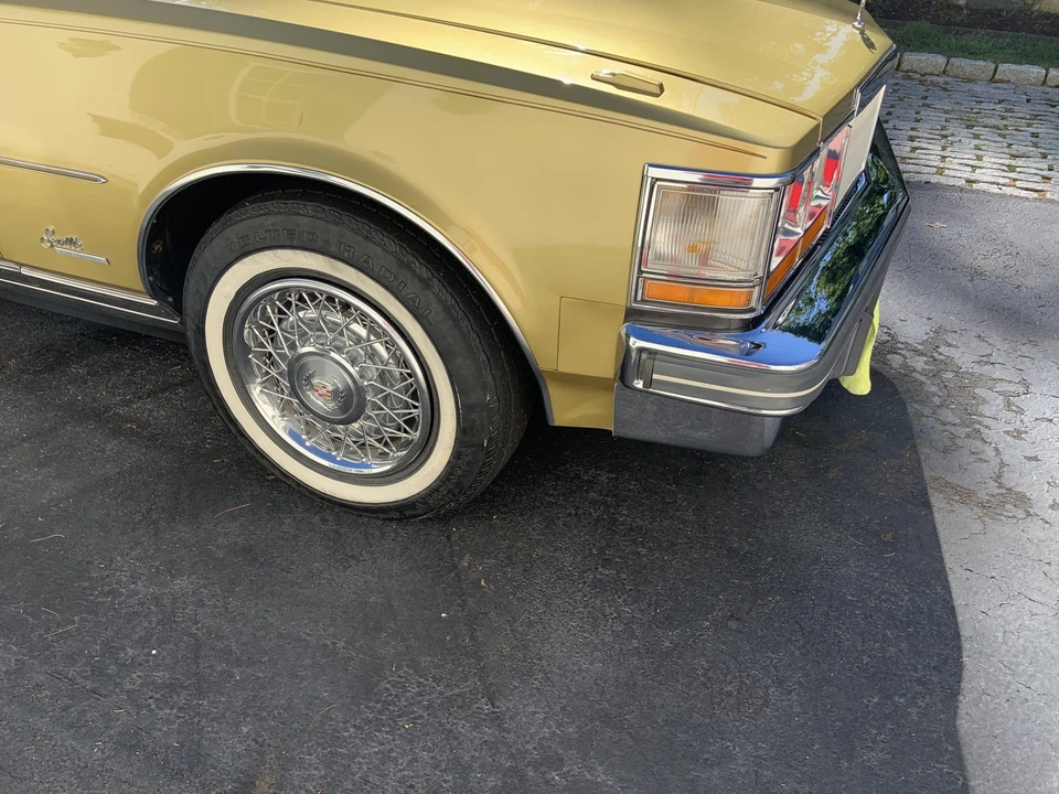 1977 Cadillac Seville - Image 24 of 31