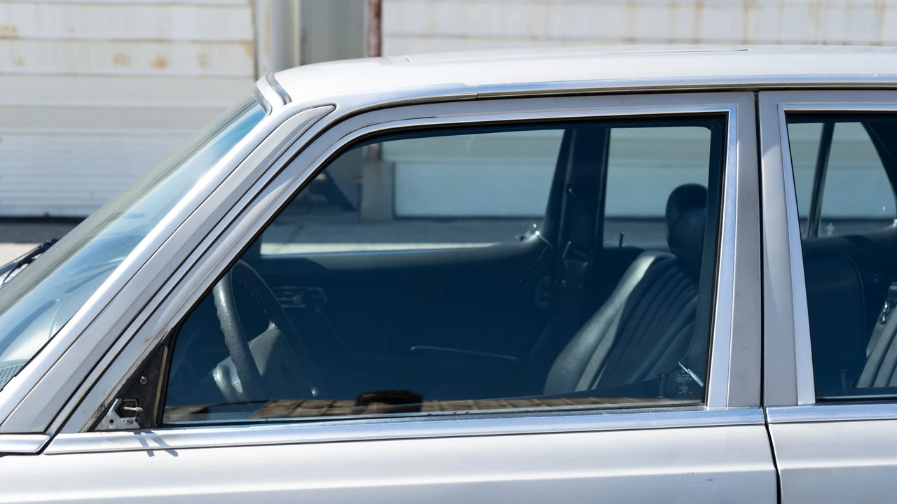 1979 Mercedes-Benz W116 S-Class - Image 16 of 31