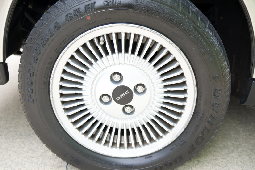 1981 DeLorean DMC-12 - Image 29 of 31