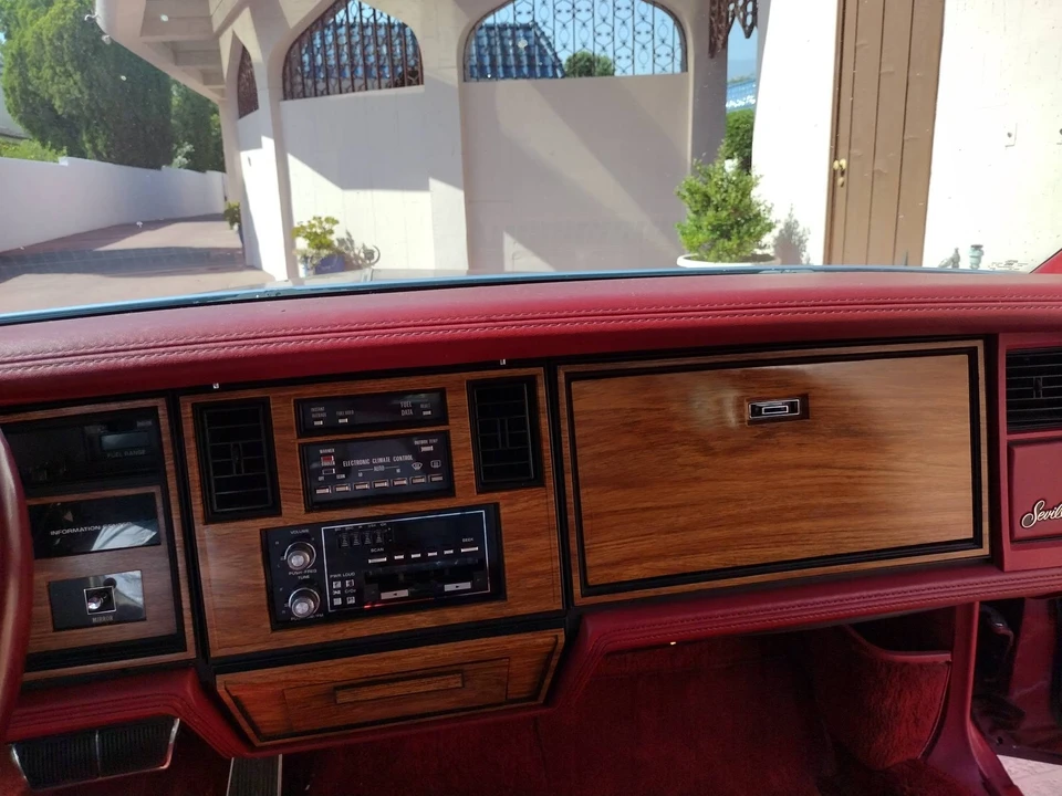 1984 Cadillac Seville - Image 31 of 31