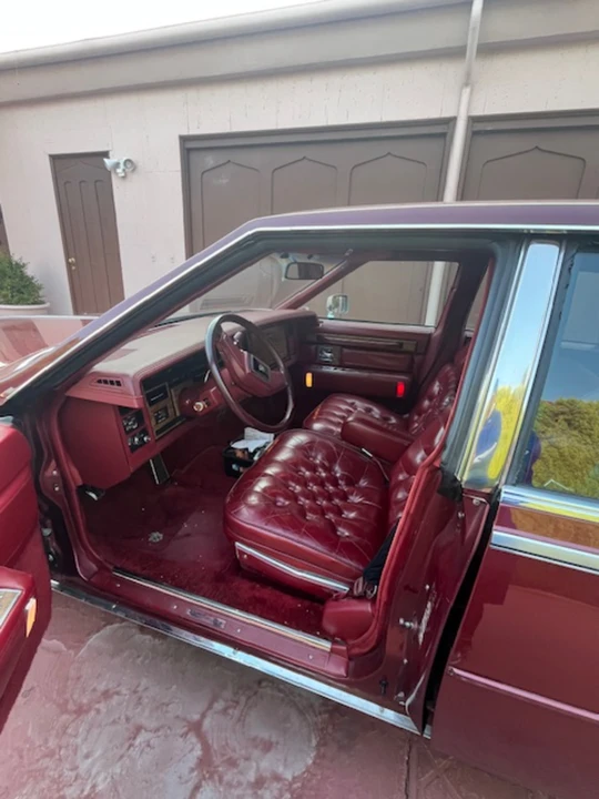 1984 Cadillac Seville - Image 22 of 31
