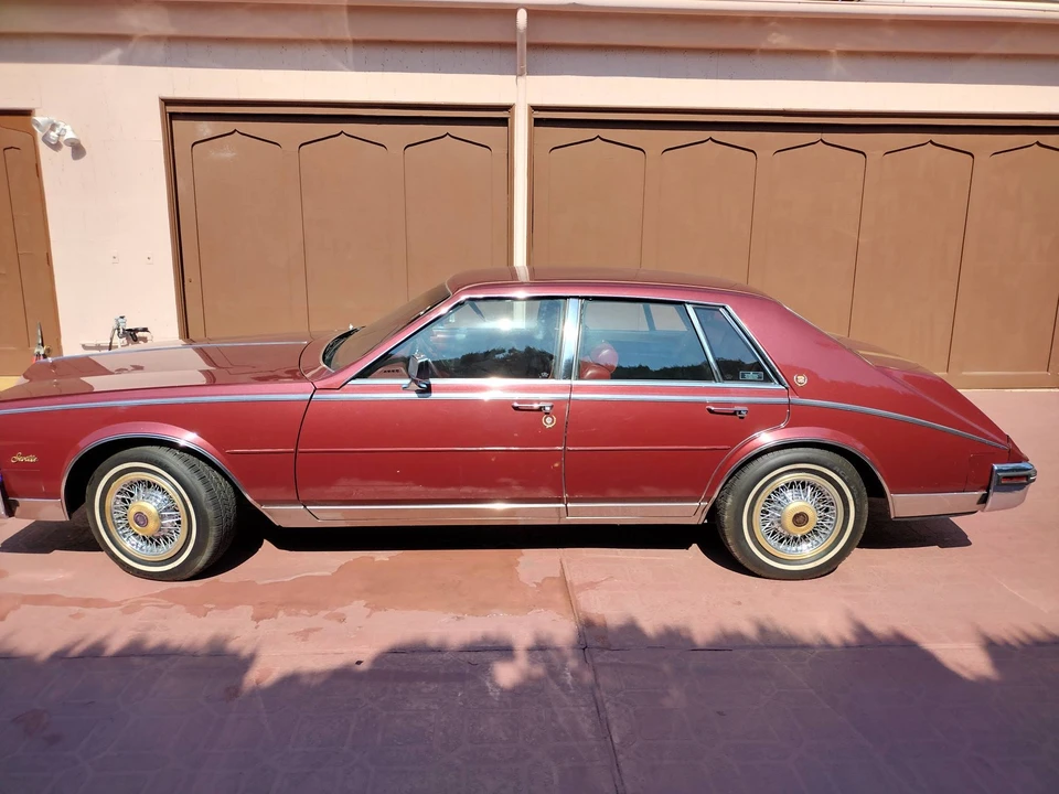 1984 Cadillac Seville - Image 12 of 31