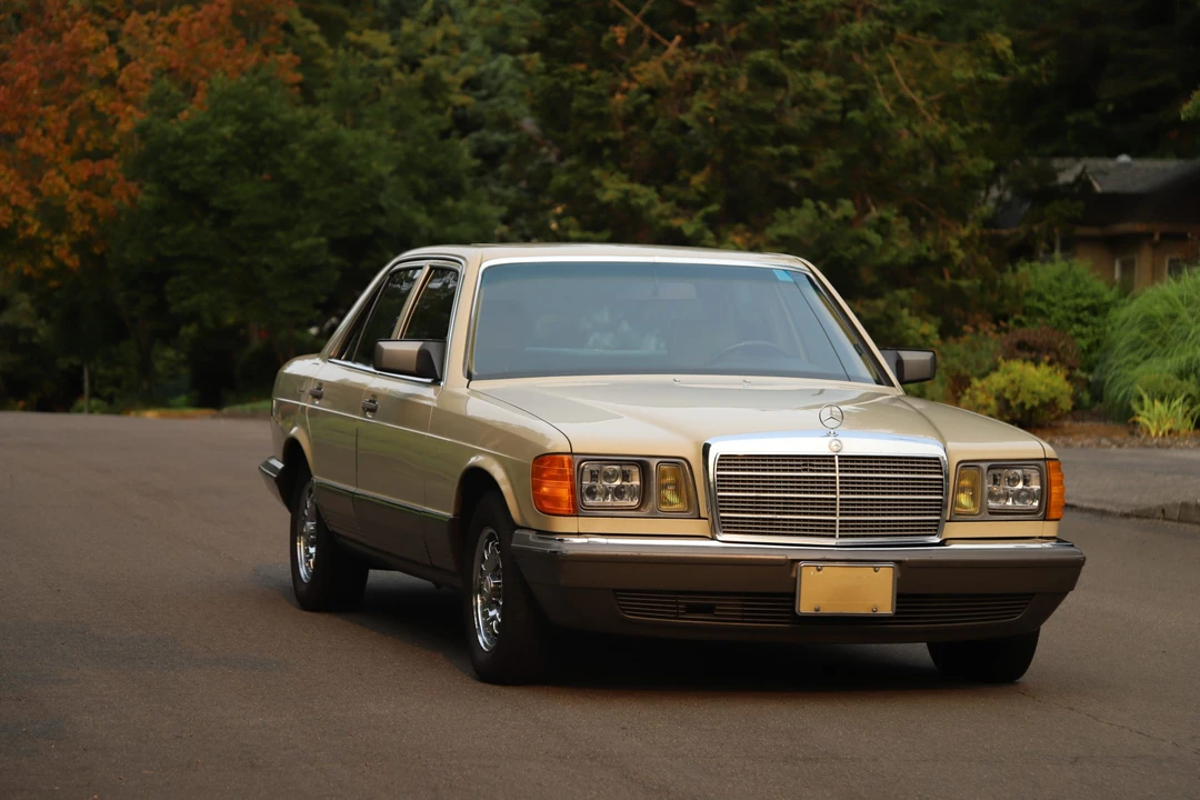 1984 Mercedes-Benz W126 S-Class Sedan - Image 8 of 31