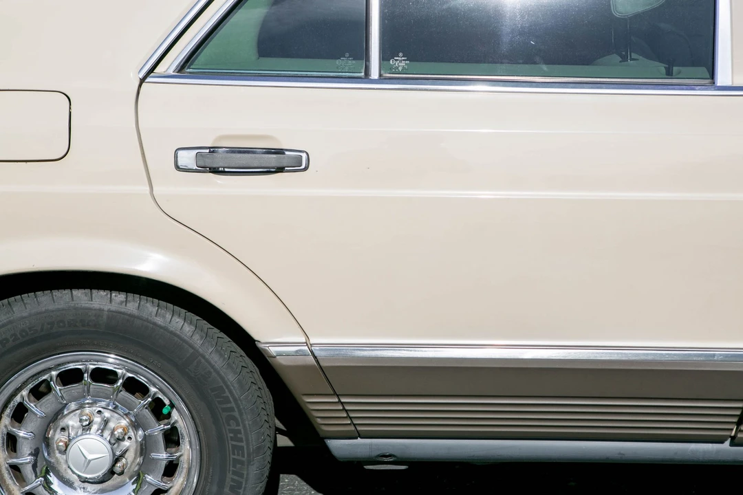 1984 Mercedes-Benz W126 S-Class Sedan - Image 28 of 31