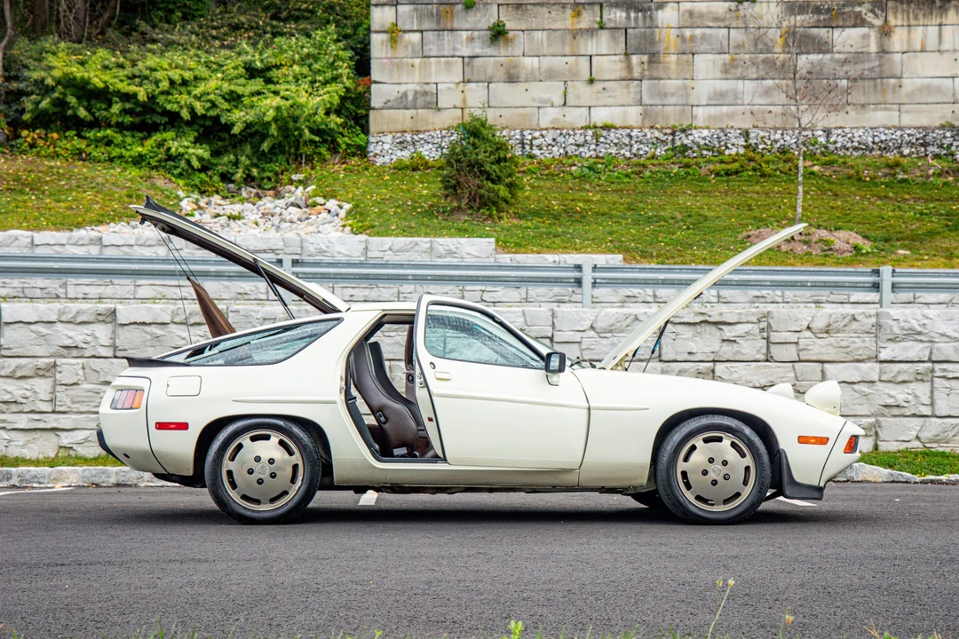 1984 Porsche 928 S - Image 30 of 31