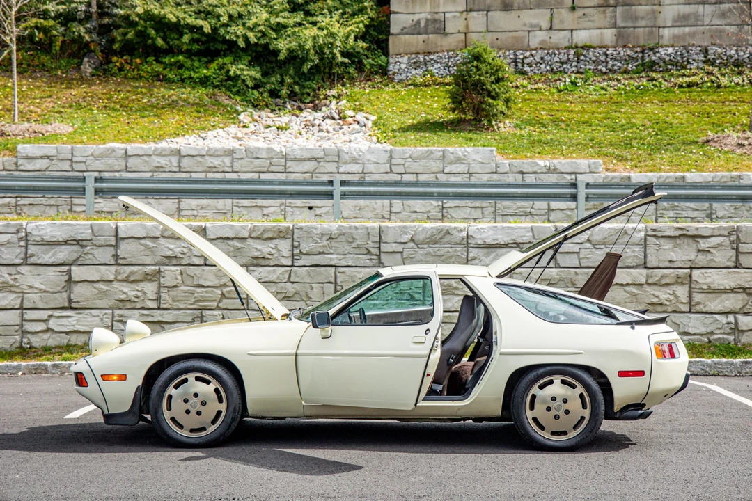 1984 Porsche 928 S - Image 31 of 31