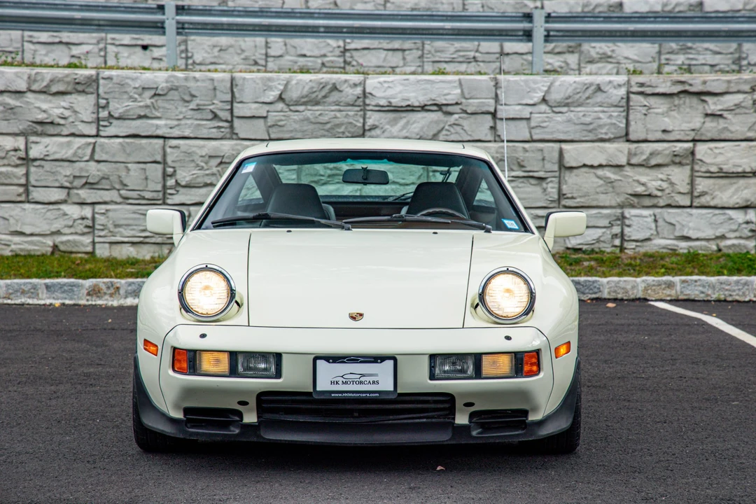 1984 Porsche 928 S - Image 27 of 31