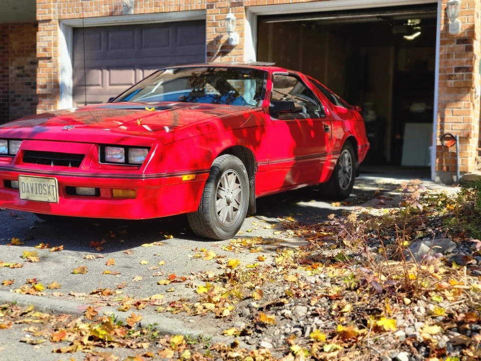 1985 Chrysler Laser - Image 19 of 31