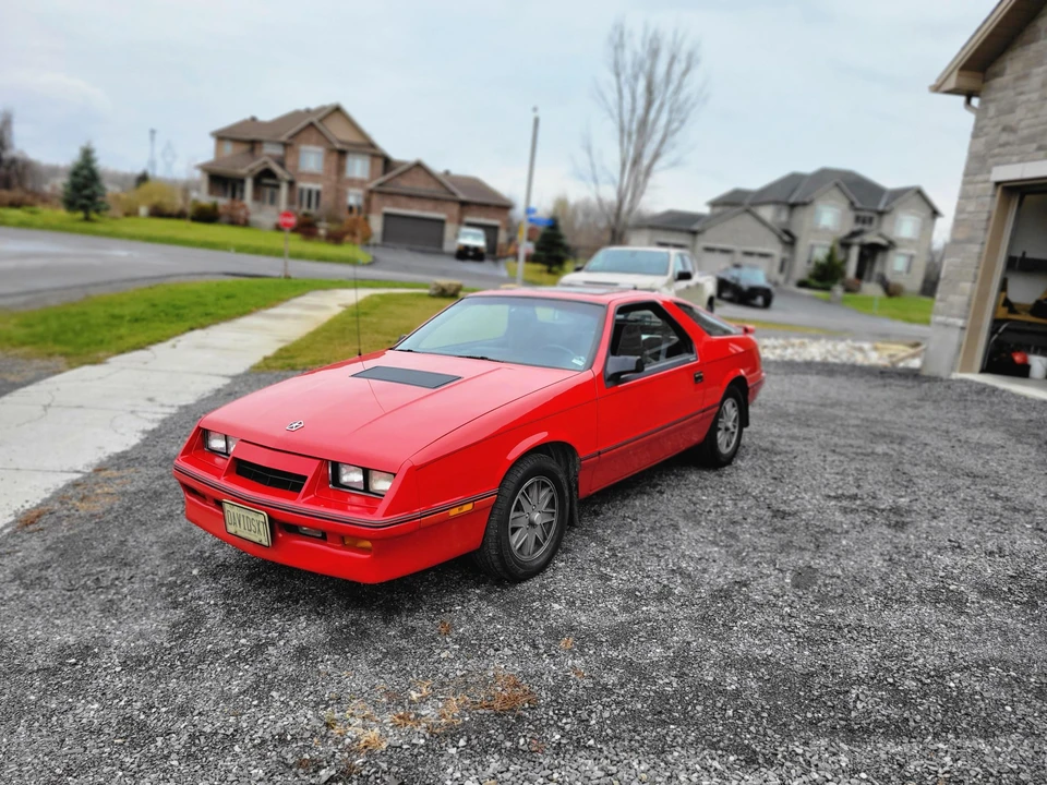 1985 Chrysler Laser - Image 17 of 31