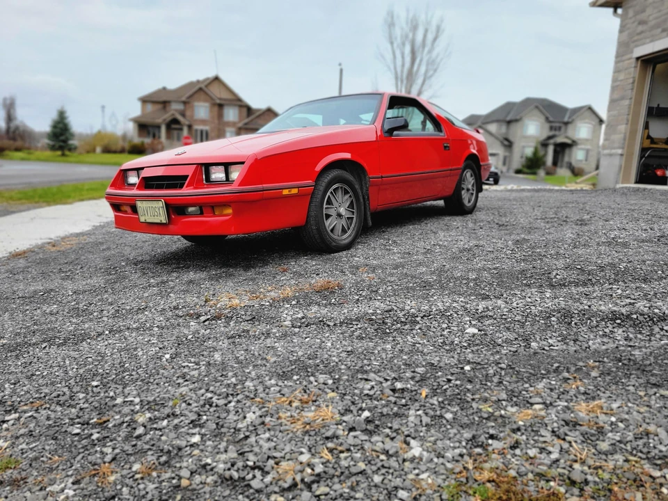 1985 Chrysler Laser - Image 16 of 31