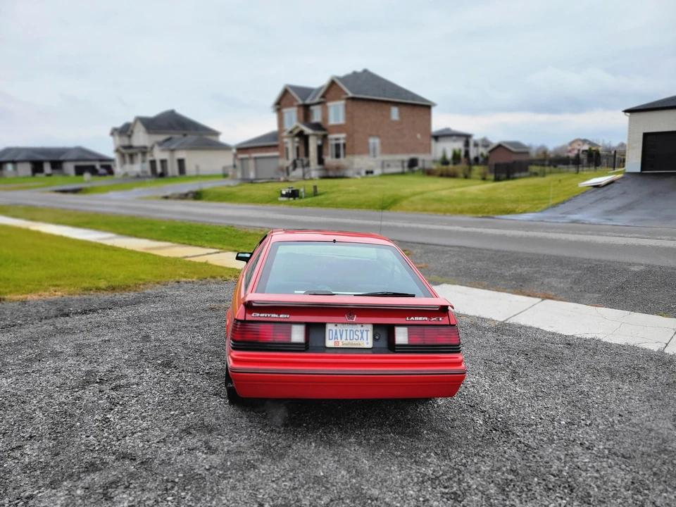 1985 Chrysler Laser - Image 10 of 31