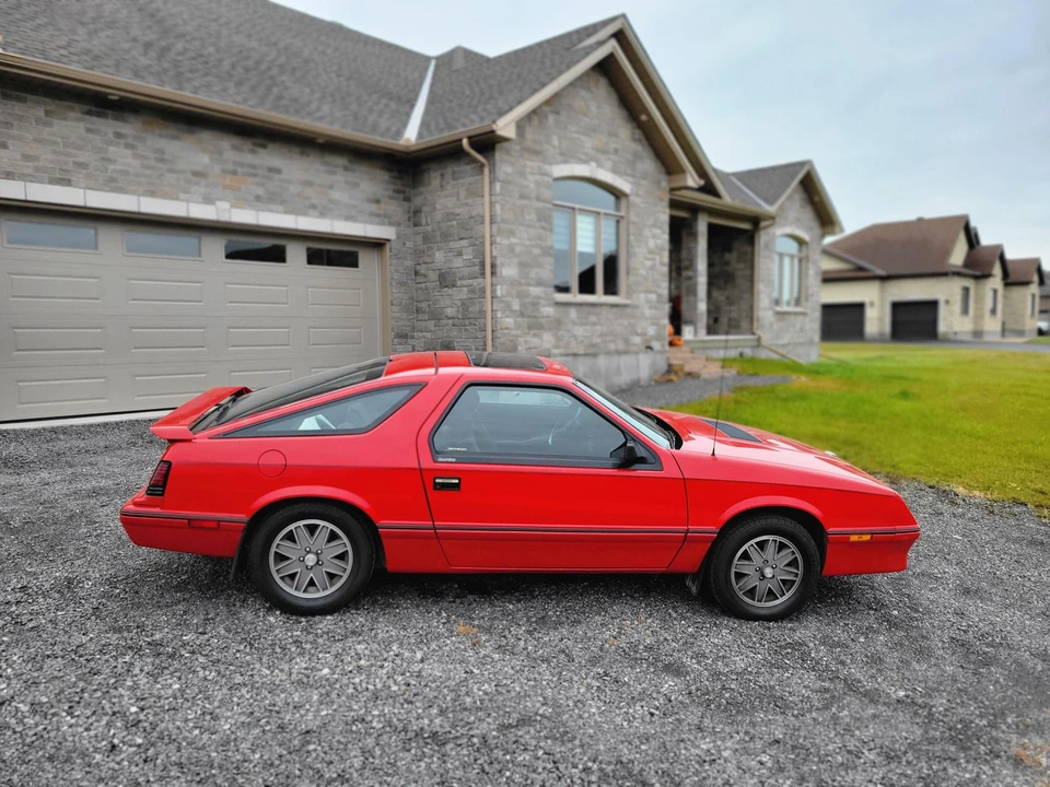 1985 Chrysler Laser - Image 6 of 31