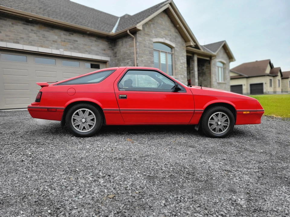 1985 Chrysler Laser - Image 7 of 31