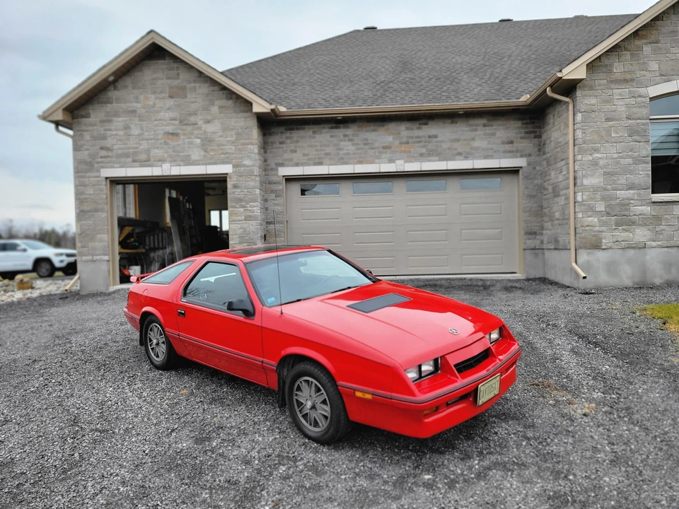 1985 Chrysler Laser - Image 5 of 31