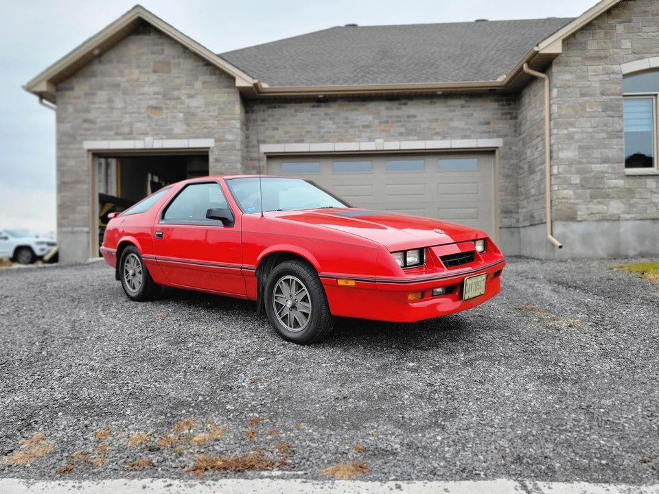 1985 Chrysler Laser - Image 4 of 31