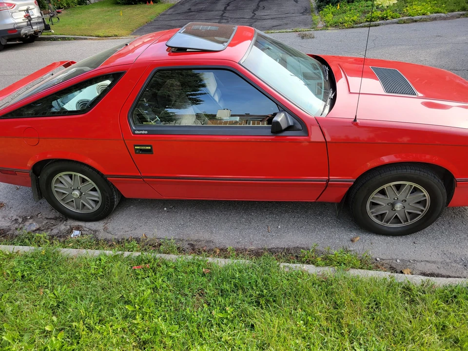1985 Chrysler Laser - Image 30 of 31