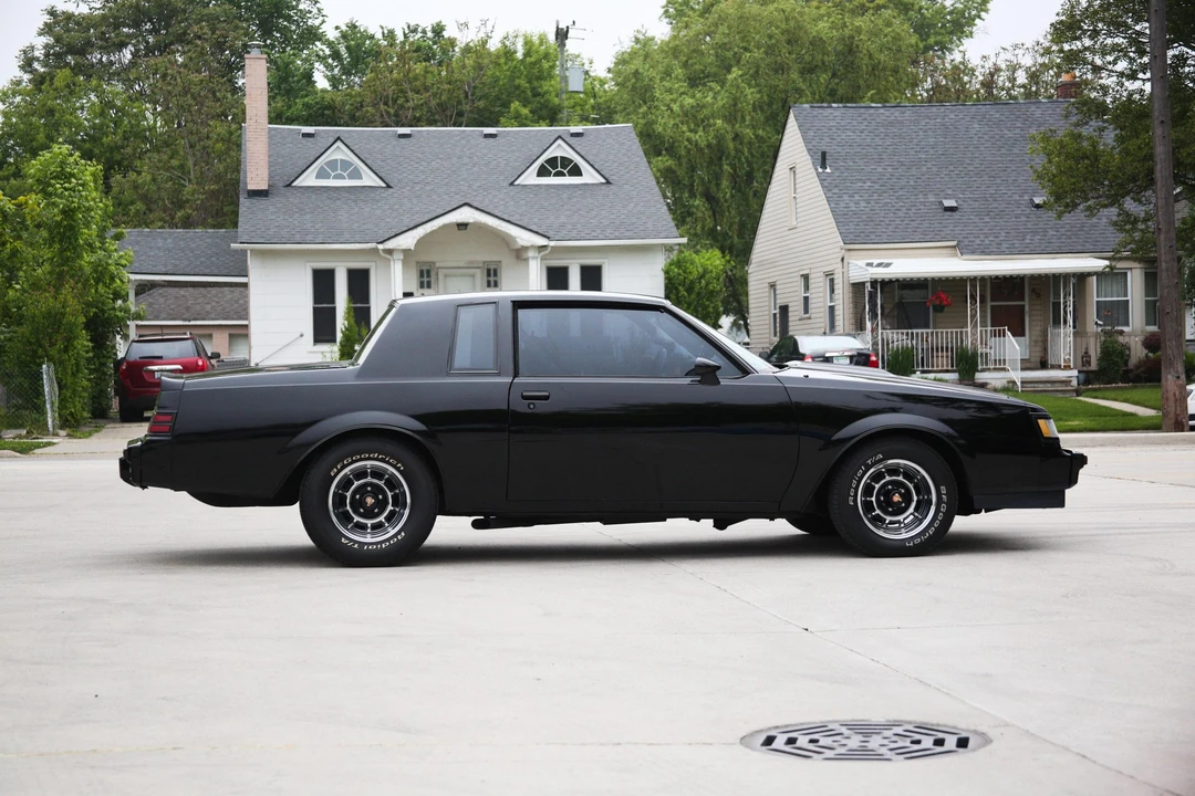 1986 Buick Grand National - Image 24 of 31