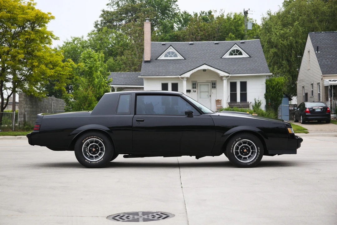 1986 Buick Grand National - Image 25 of 31