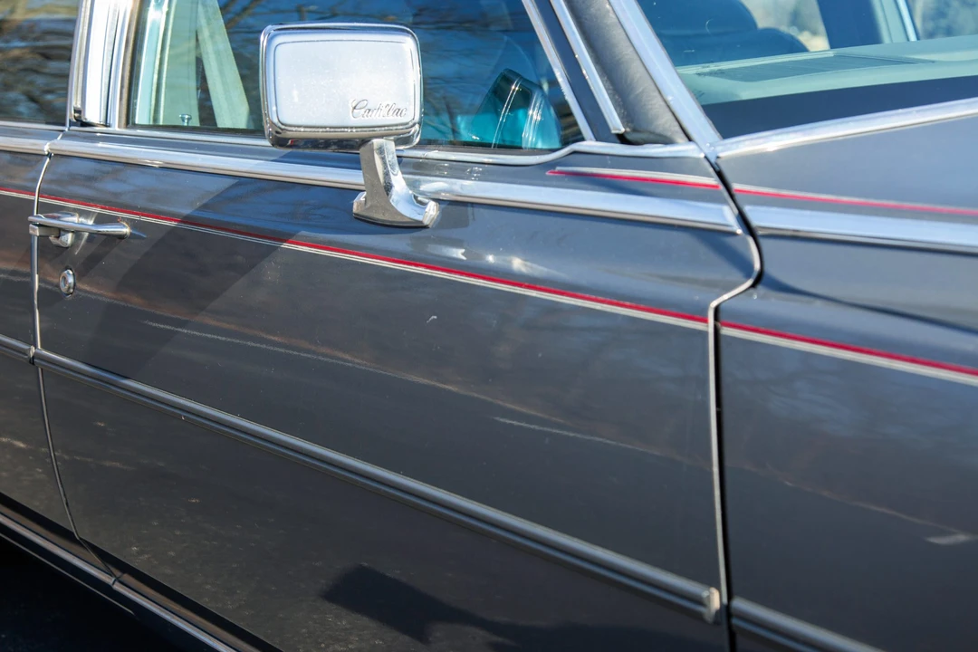 1986 Cadillac Fleetwood - Image 15 of 31