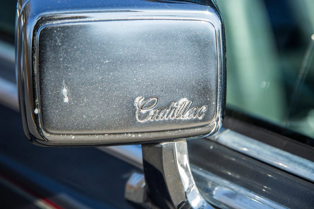 1986 Cadillac Fleetwood - Image 17 of 31
