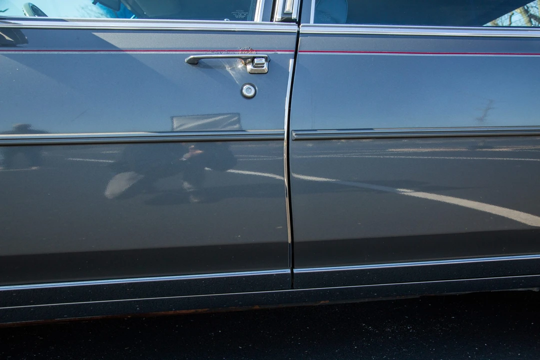 1986 Cadillac Fleetwood - Image 21 of 31