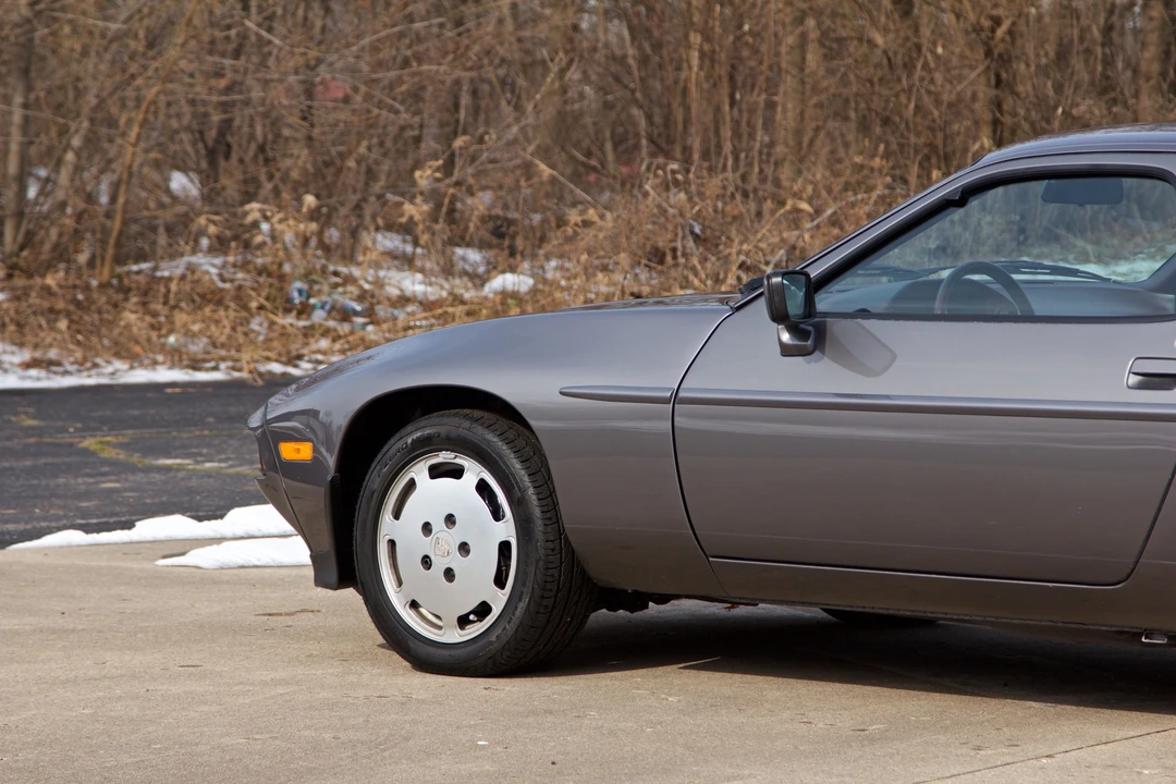 1986 Porsche 928 S - Image 15 of 31