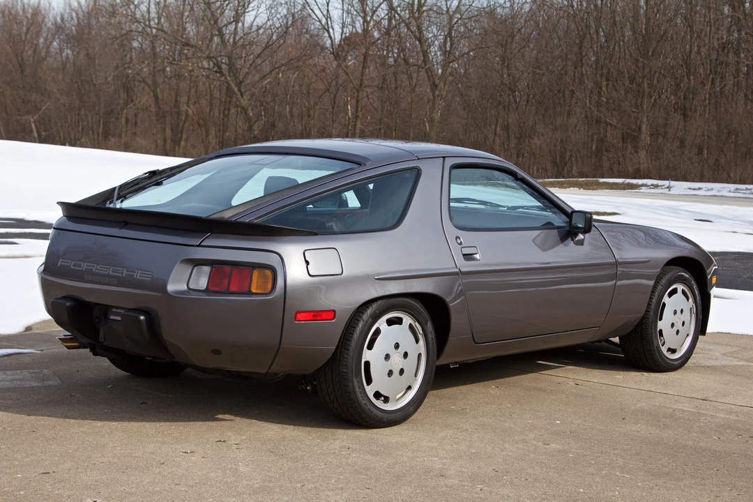 1986 Porsche 928 S - Image 6 of 31