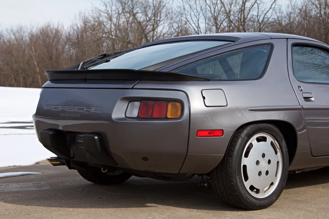 1986 Porsche 928 S - Image 24 of 31