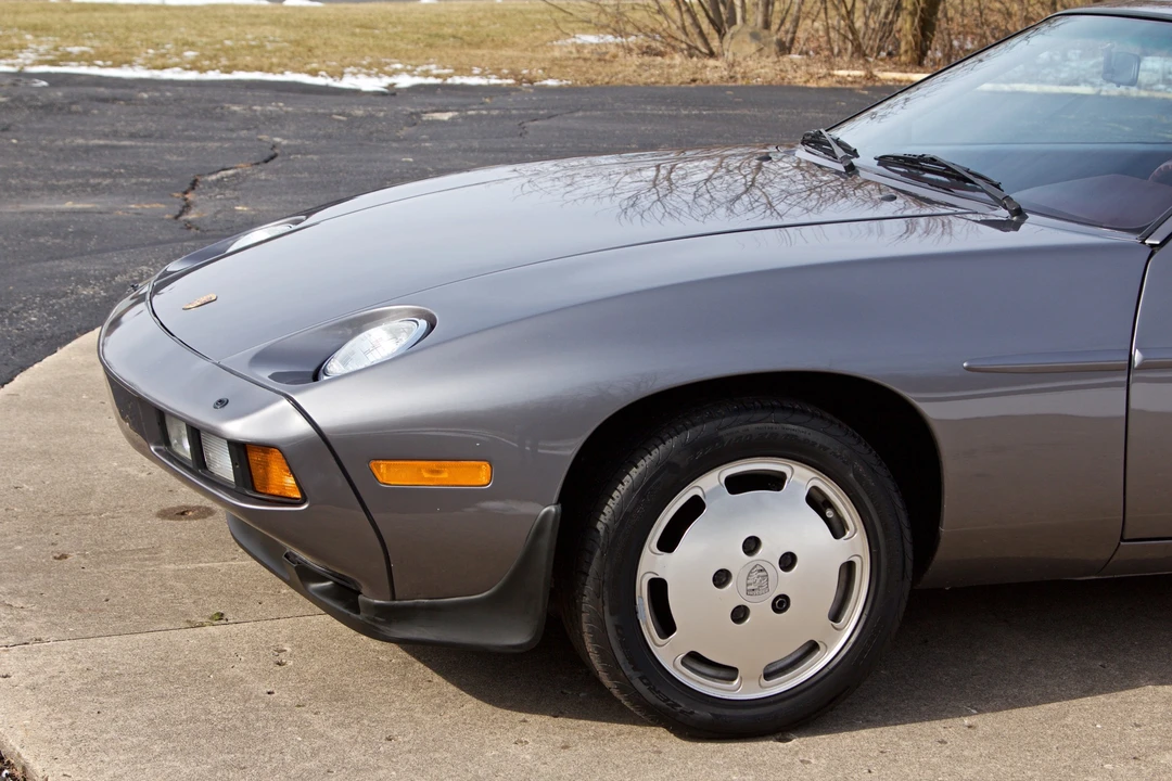 1986 Porsche 928 S - Image 17 of 31