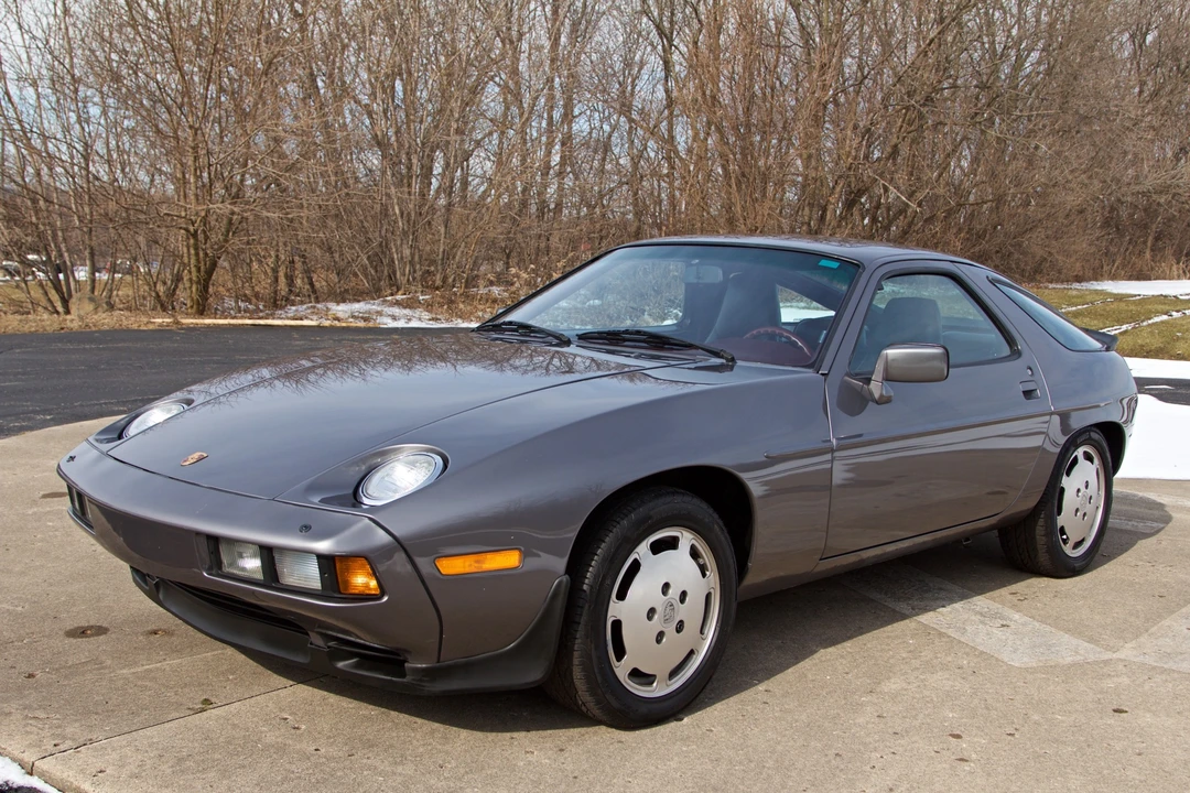 1986 Porsche 928 S - Image 12 of 31