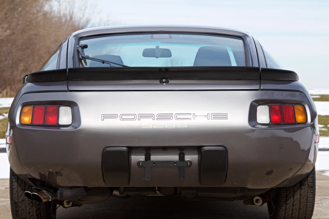 1986 Porsche 928 S - Image 9 of 31