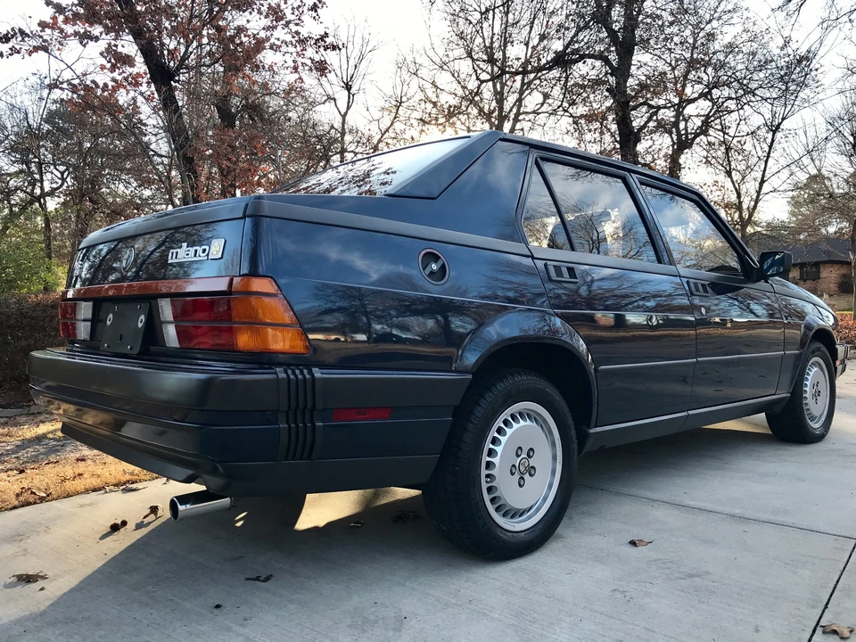 1987 Alfa Romeo 75/Milano - Image 3 of 31