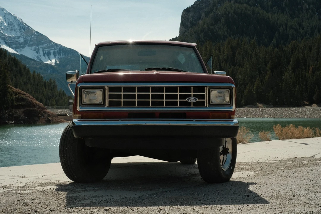 1987 Ford Bronco II - Image 2 of 31