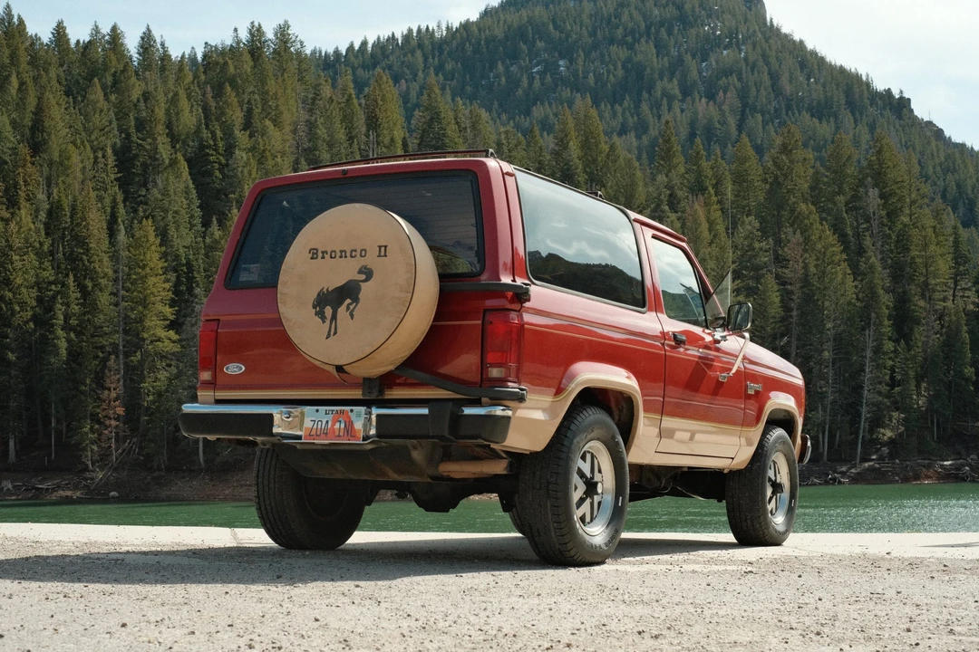 1987 Ford Bronco II - Image 5 of 31