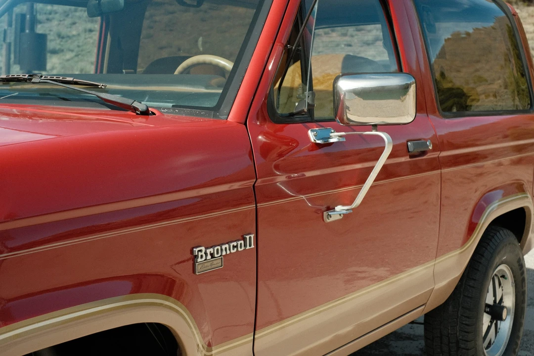 1987 Ford Bronco II - Image 14 of 31