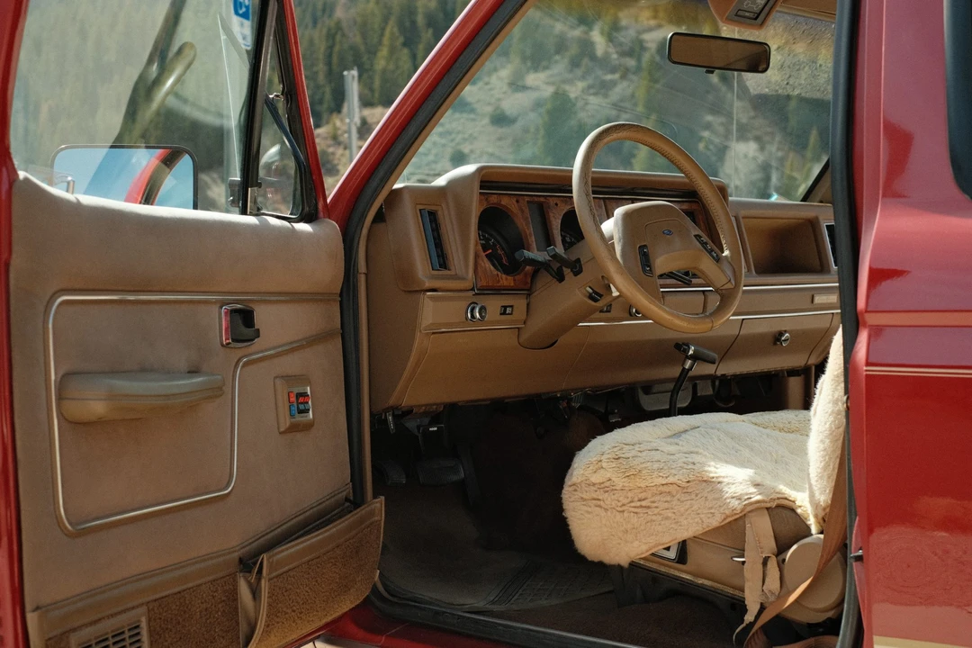 1987 Ford Bronco II - Image 23 of 31