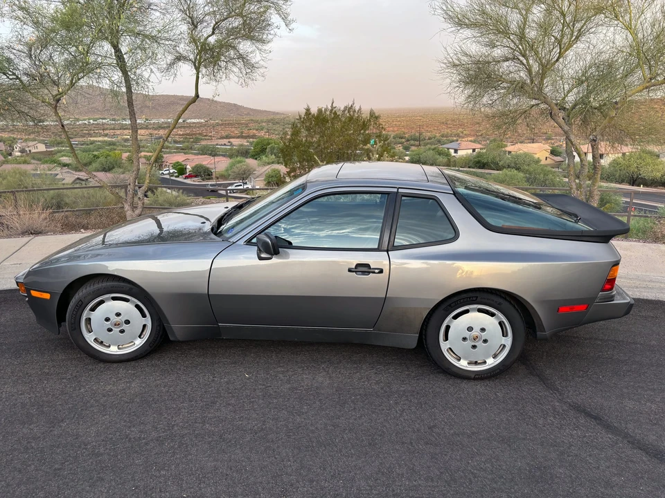 1987 Porsche 944 S - Image 28 of 31