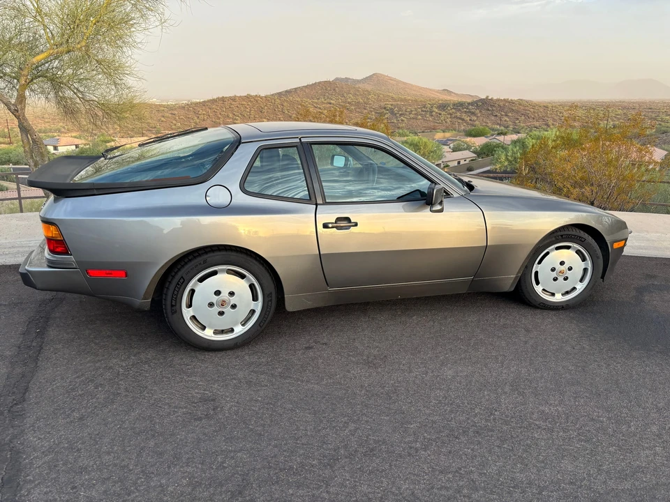 1987 Porsche 944 S - Image 16 of 31