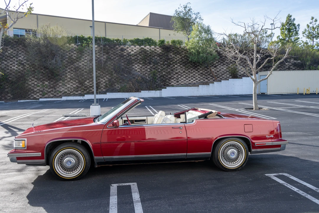 1988 Cadillac DeVille 5th Gen - Image 4 of 31