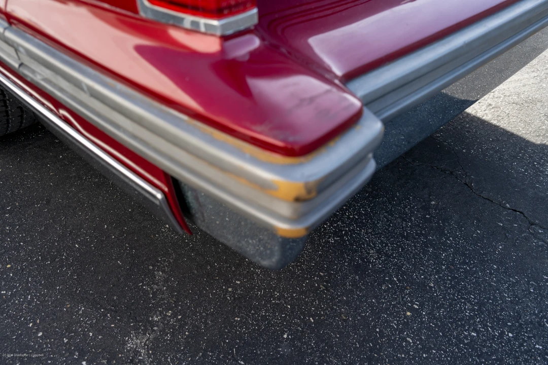 1988 Cadillac DeVille 5th Gen - Image 28 of 31