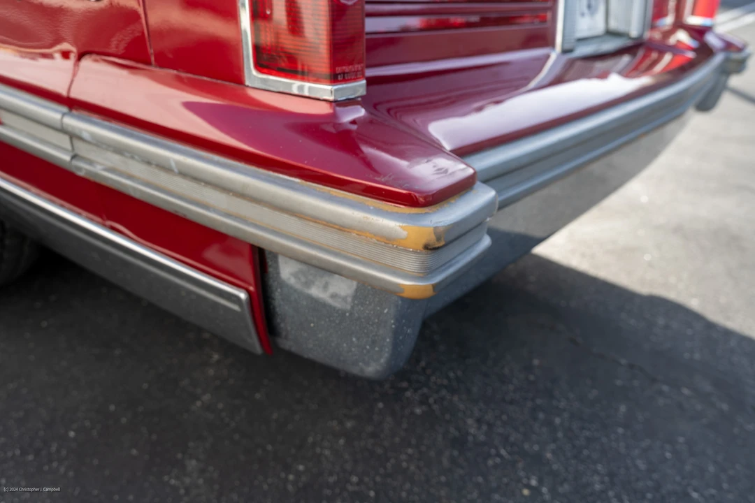 1988 Cadillac DeVille 5th Gen - Image 29 of 31