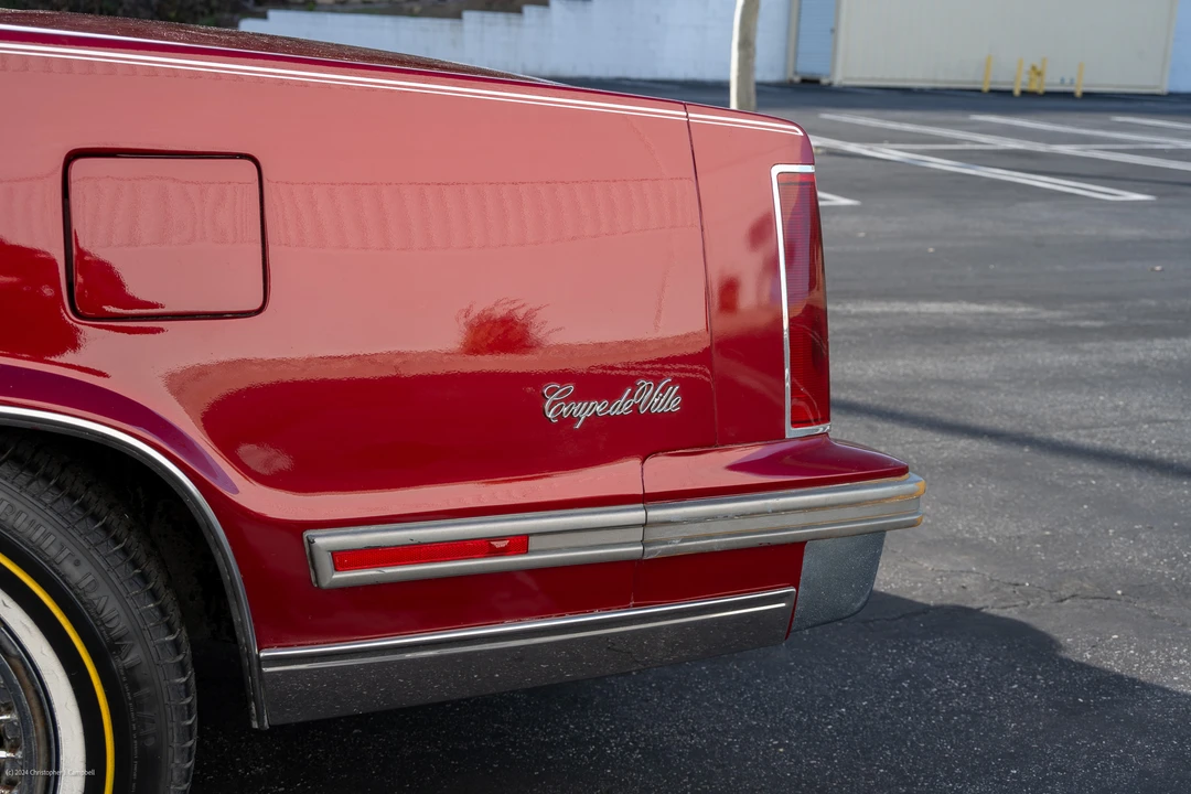 1988 Cadillac DeVille 5th Gen - Image 26 of 31