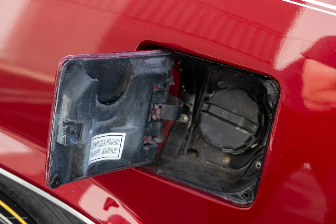 1988 Cadillac DeVille 5th Gen - Image 27 of 31