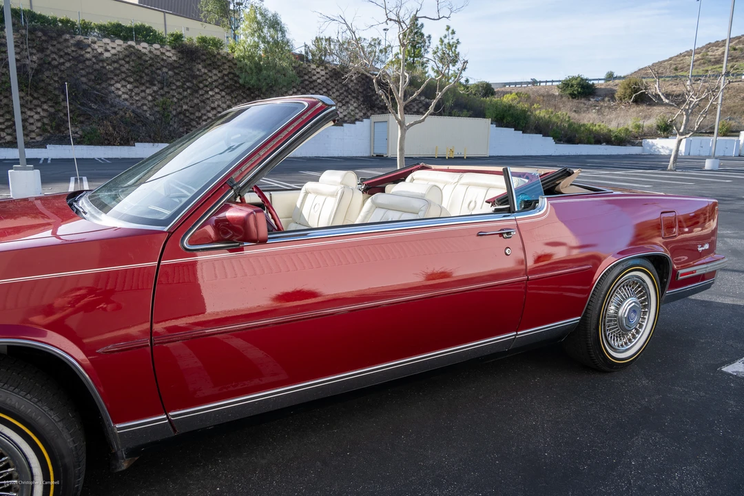 1988 Cadillac DeVille 5th Gen - Image 16 of 31