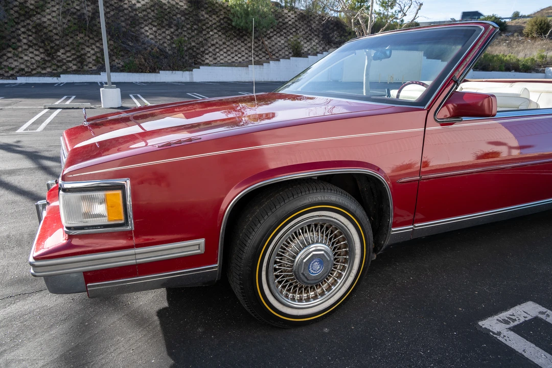 1988 Cadillac DeVille 5th Gen - Image 10 of 31