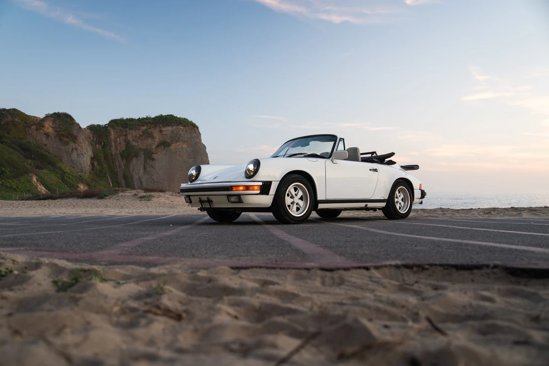 1988 Porsche 911 Carrera 3.2 - Image 4 of 31