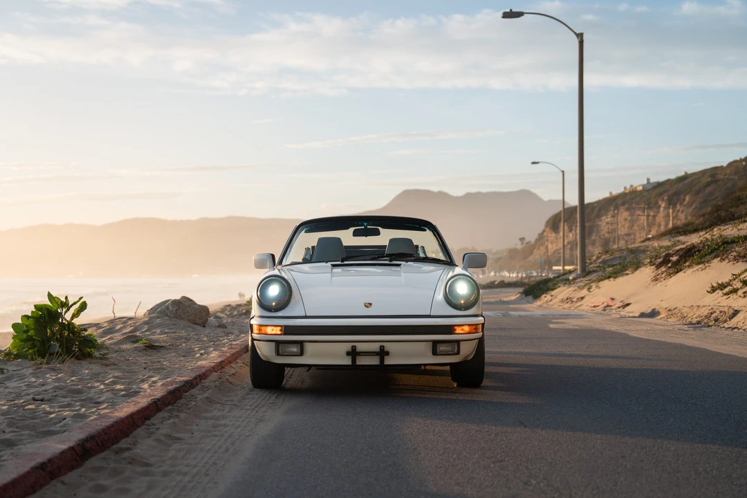 1988 Porsche 911 Carrera 3.2 - Image 12 of 31