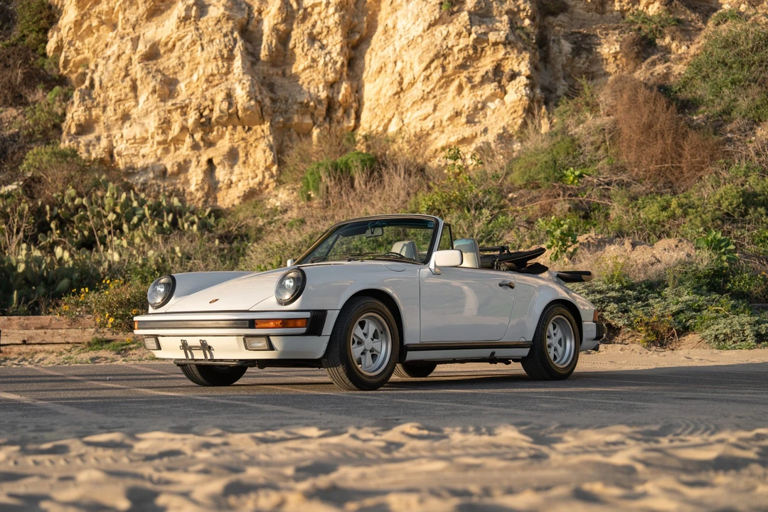 1988 Porsche 911 Carrera 3.2 - Image 26 of 31