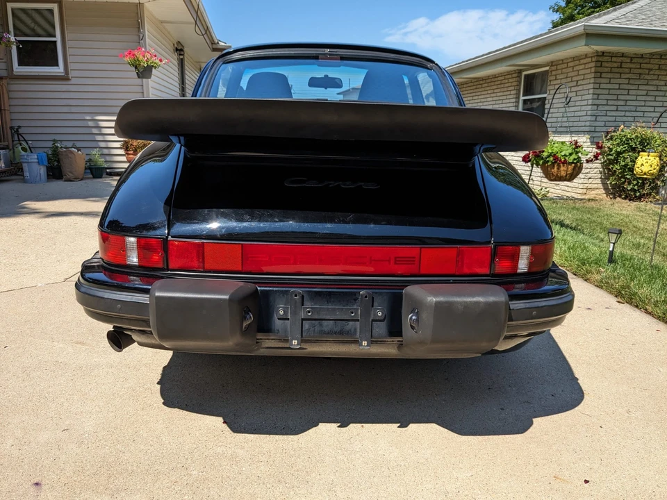 1988 Porsche 911 Carrera 3.2 - Image 6 of 31