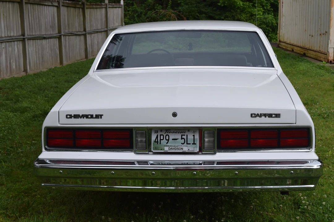 1989 Chevrolet Caprice - Image 6 of 31